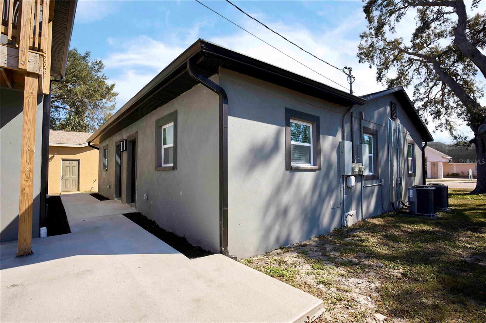 Image 7 of 19 For 3527 18th Avenue S