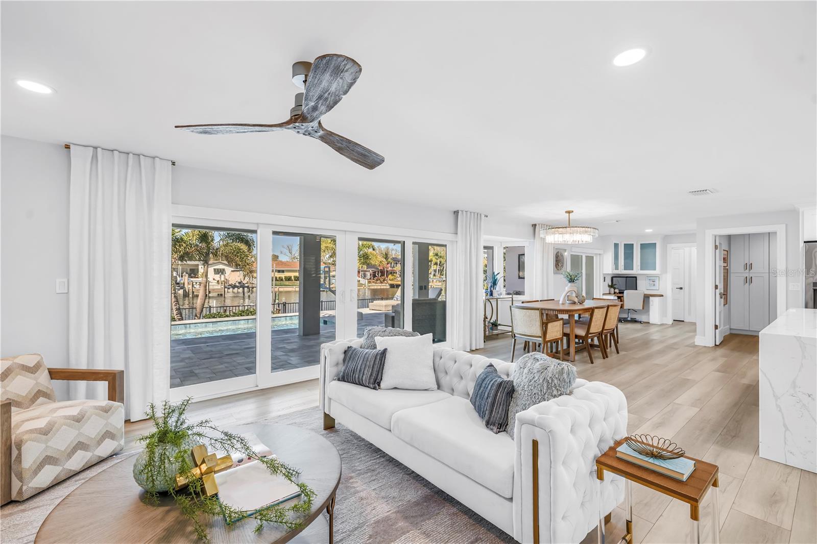 Image 17 of 63 For 1093 42nd Avenue Ne