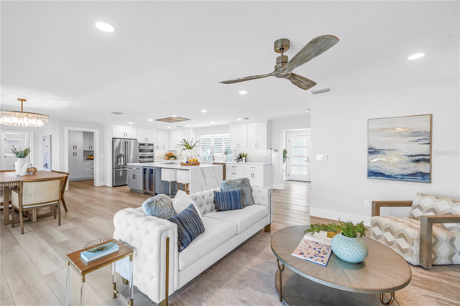 Image 18 of 63 For 1093 42nd Avenue Ne