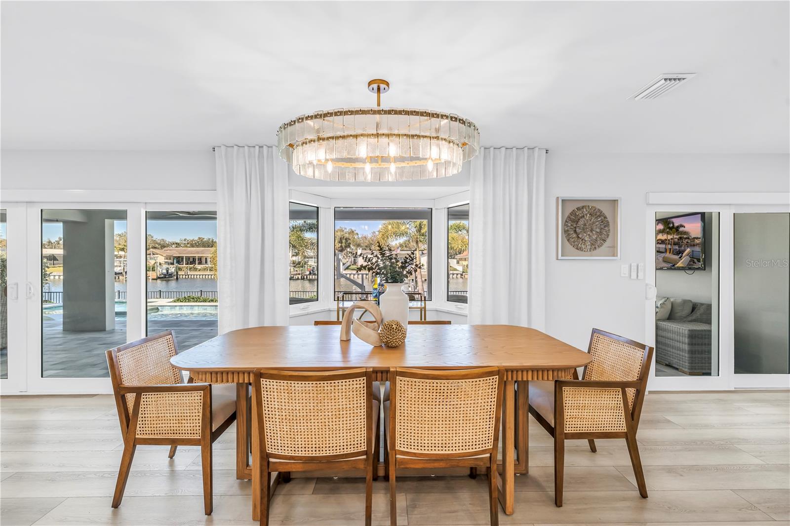 Image 19 of 63 For 1093 42nd Avenue Ne