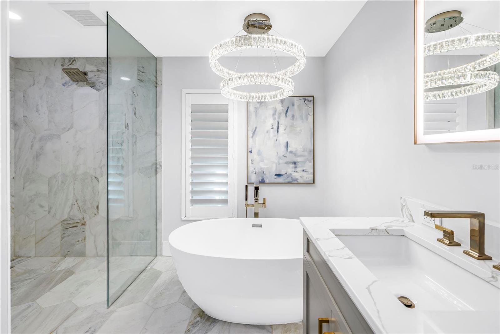 Image 28 of 63 For 1093 42nd Avenue Ne