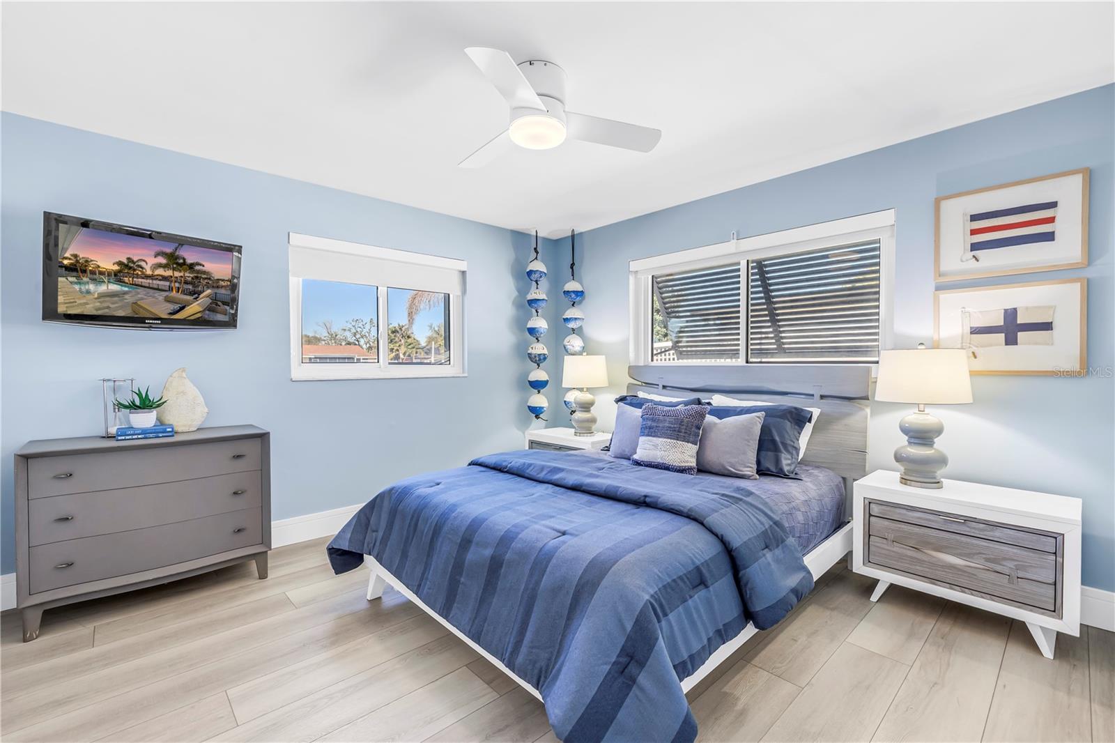 Image 34 of 63 For 1093 42nd Avenue Ne