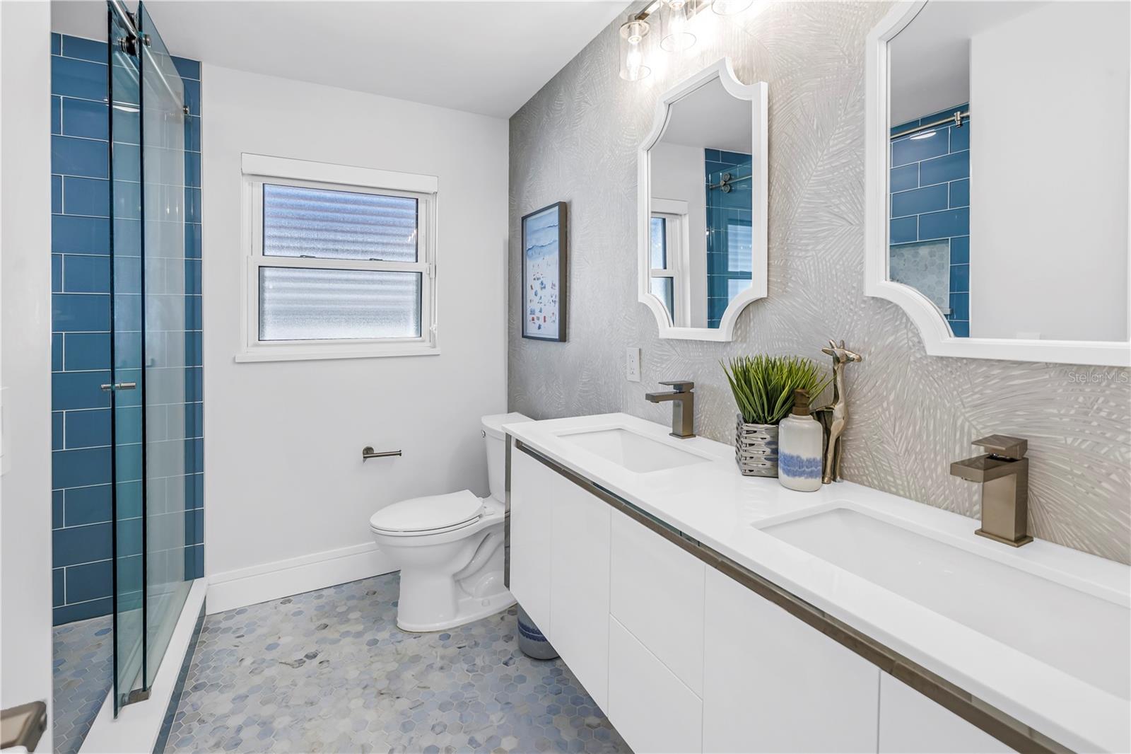 Image 35 of 63 For 1093 42nd Avenue Ne