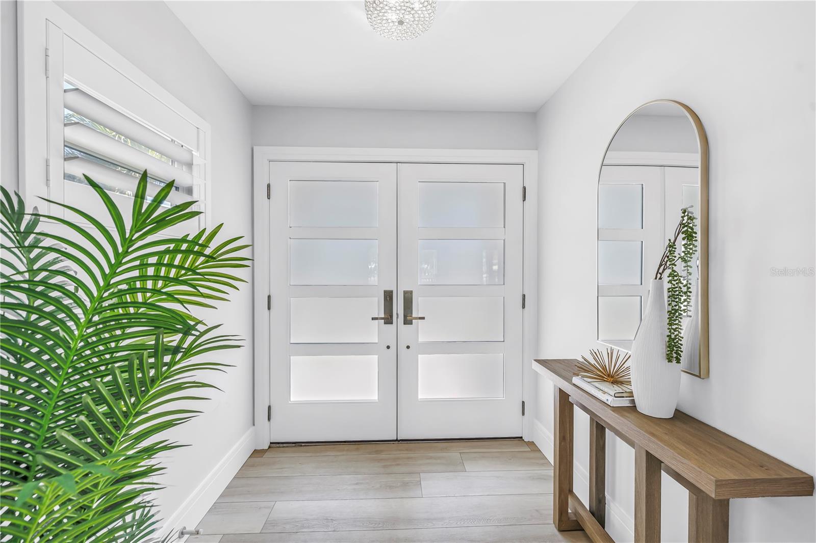 Image 4 of 63 For 1093 42nd Avenue Ne