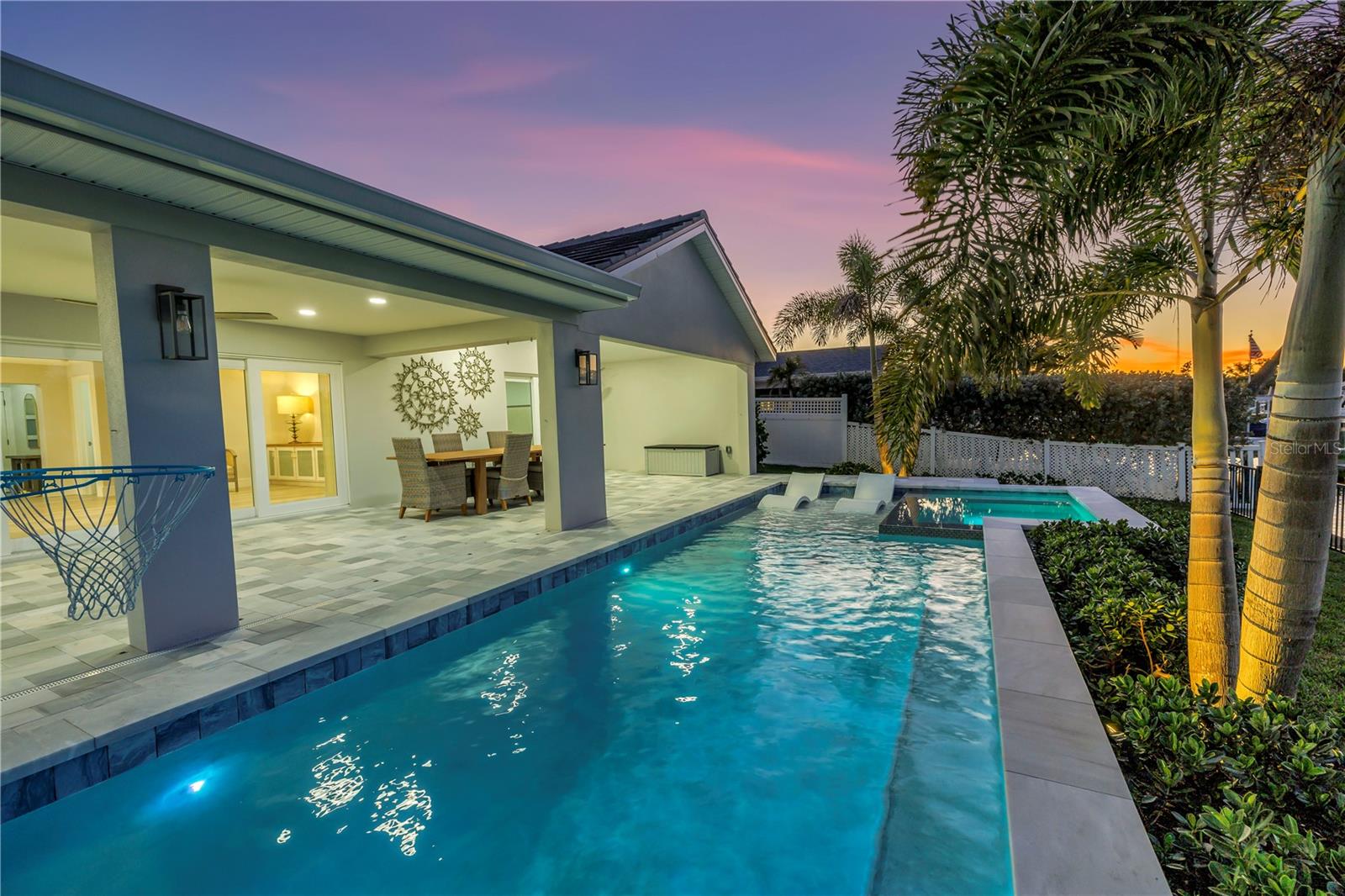 Image 48 of 63 For 1093 42nd Avenue Ne