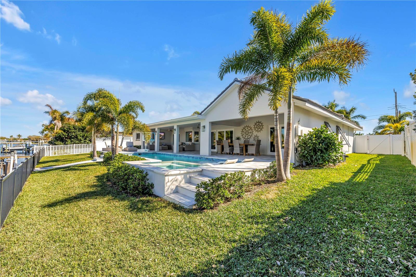 Image 53 of 63 For 1093 42nd Avenue Ne