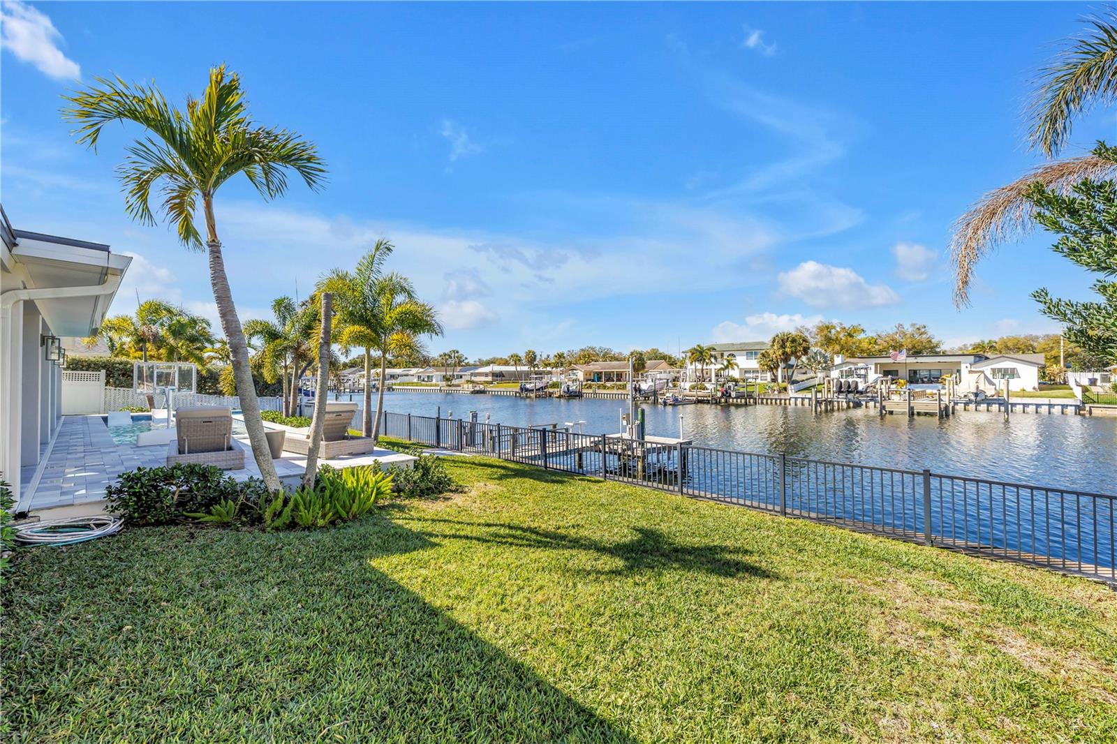 Image 54 of 63 For 1093 42nd Avenue Ne