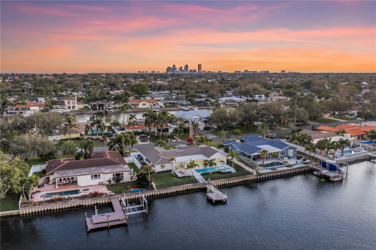 Image 59 of 63 For 1093 42nd Avenue Ne