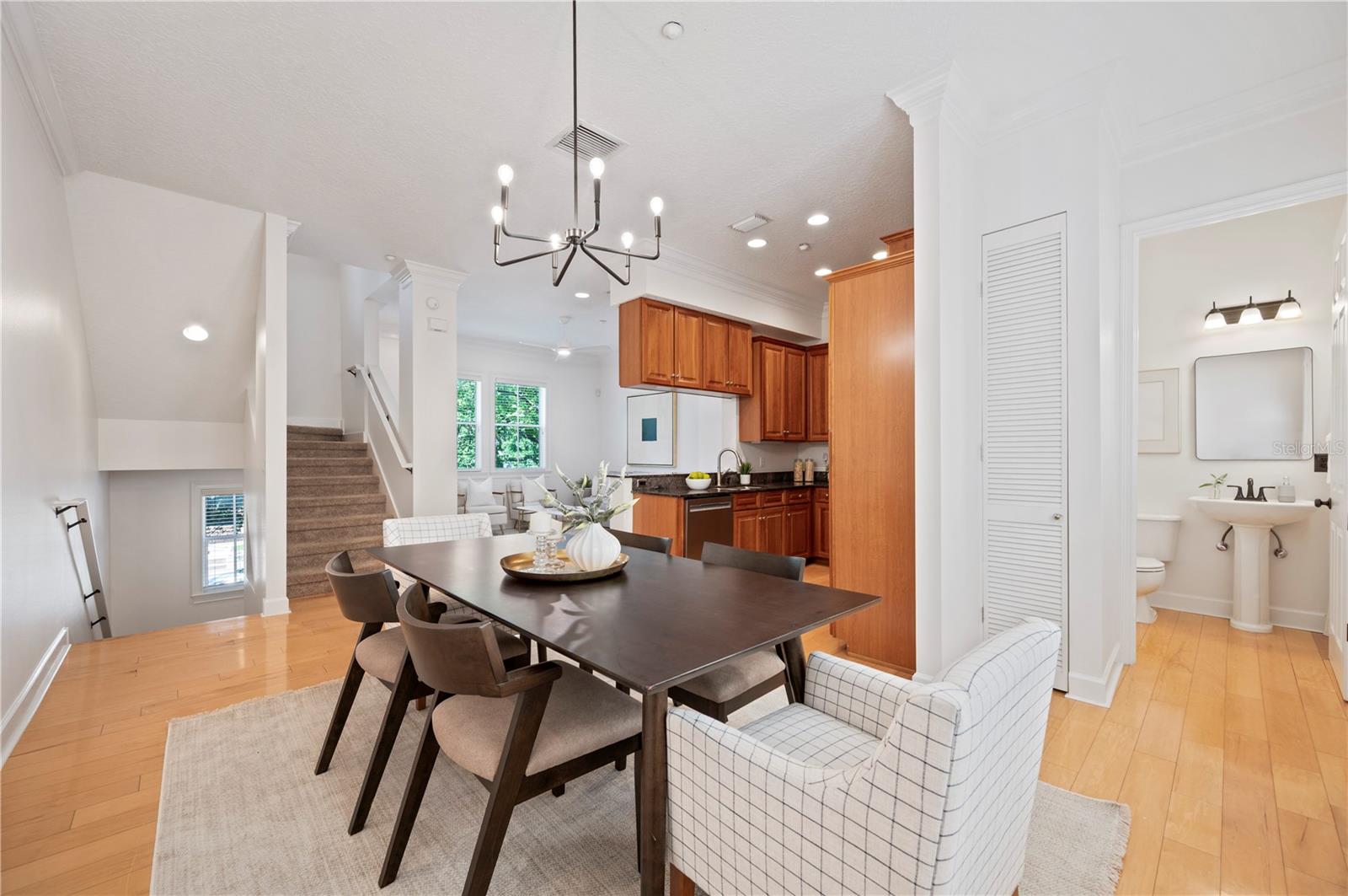 Image 6 of 40 For 3010 Stovall Street B