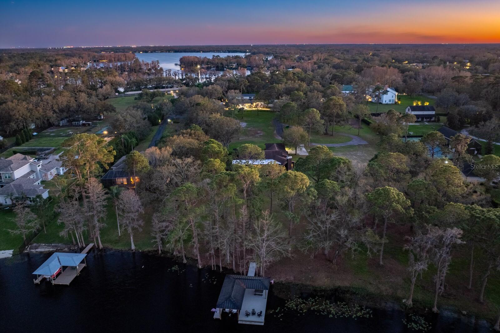 Listing photo id 47 for 10101 Tarpon Springs Road