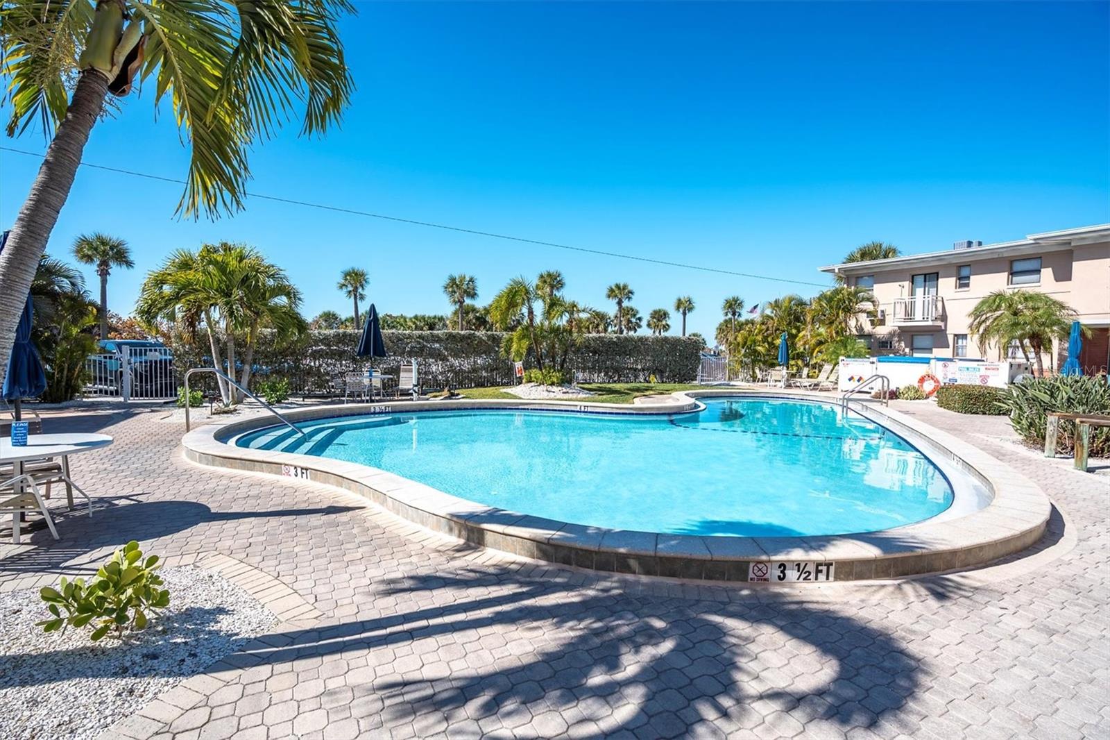 Image 23 of 25 For 6700 Sunset Way  303