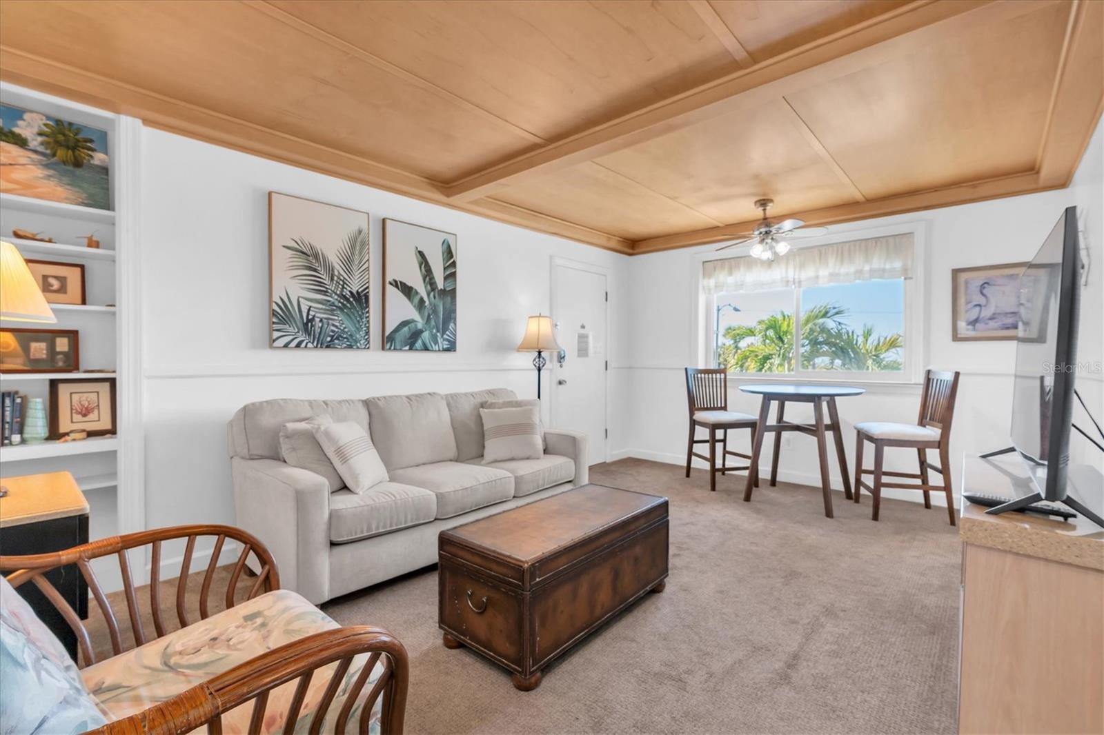 Image 5 of 25 For 6700 Sunset Way  303