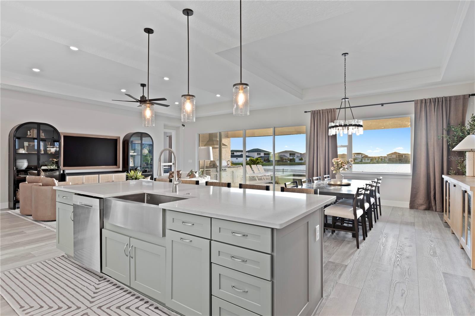 Listing photo id 12 for 8346 Ivy Stark Boulevard