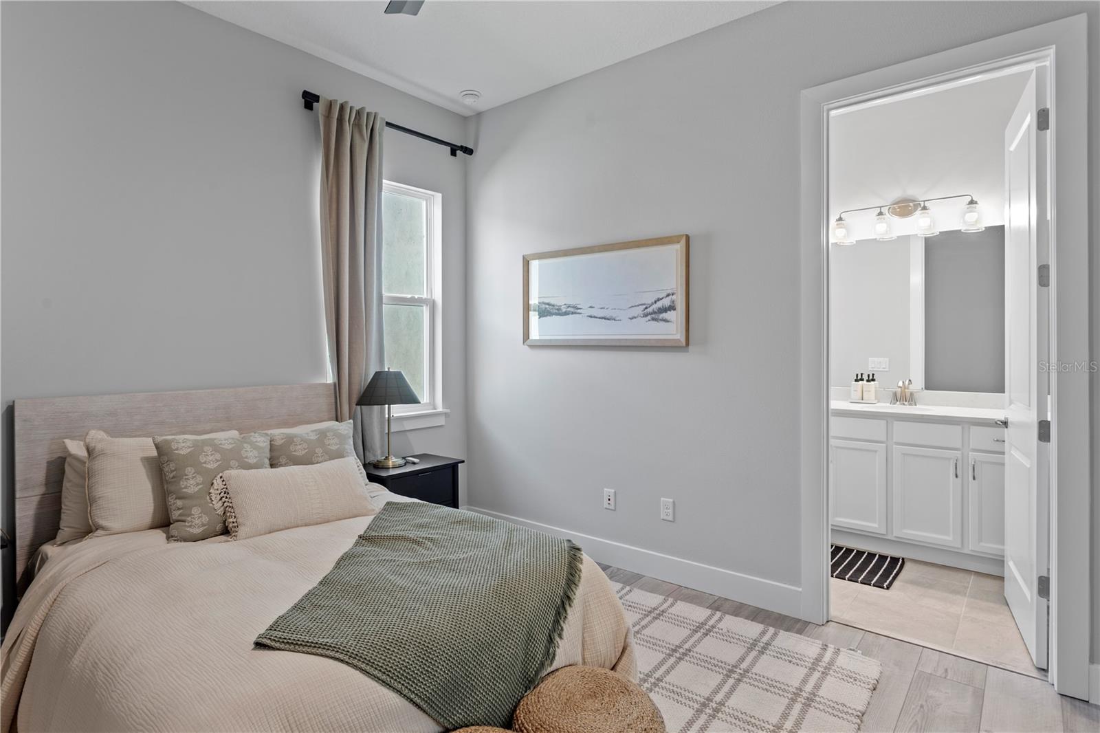 Listing photo id 20 for 8346 Ivy Stark Boulevard