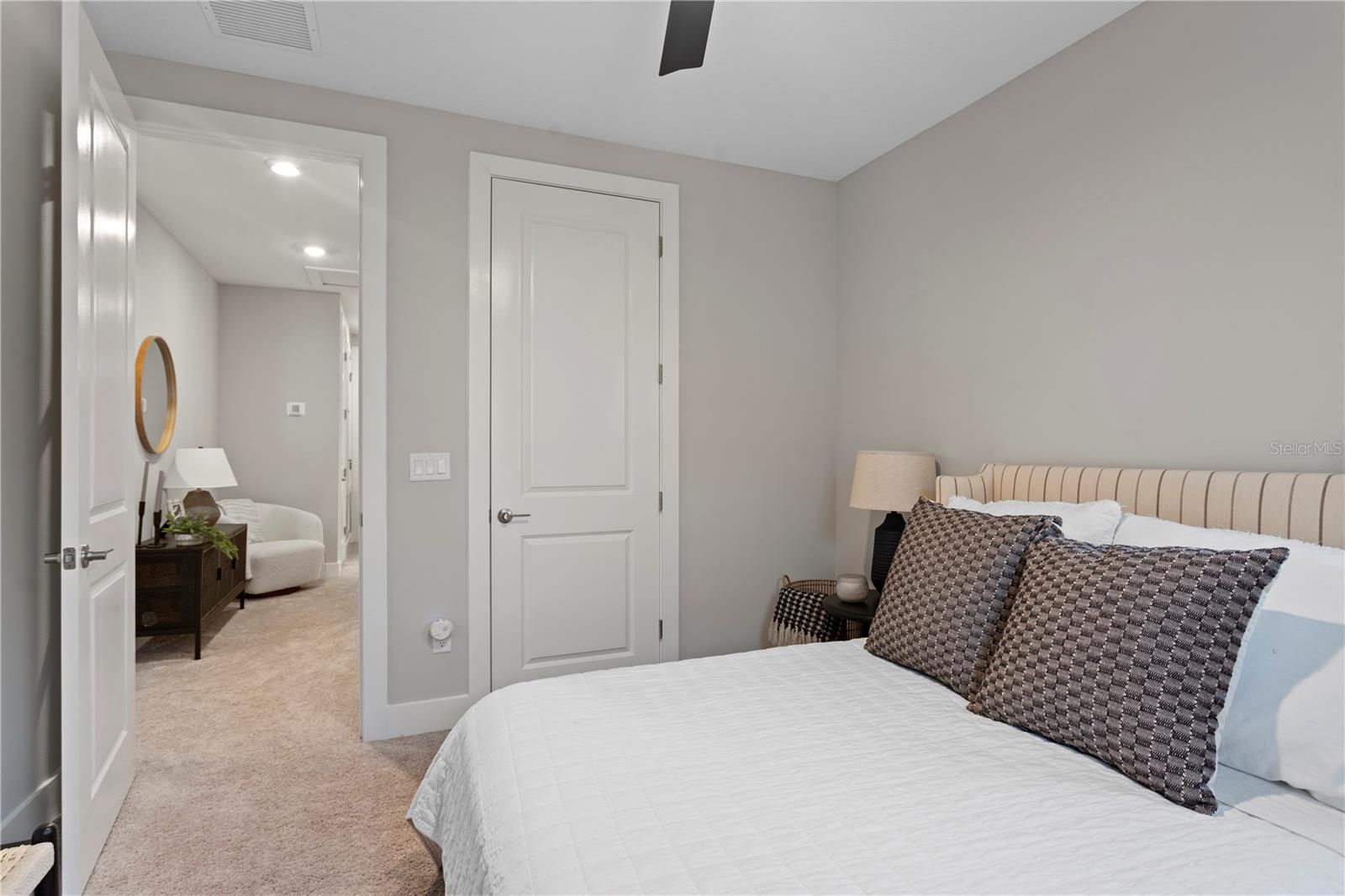 Listing photo id 28 for 8346 Ivy Stark Boulevard