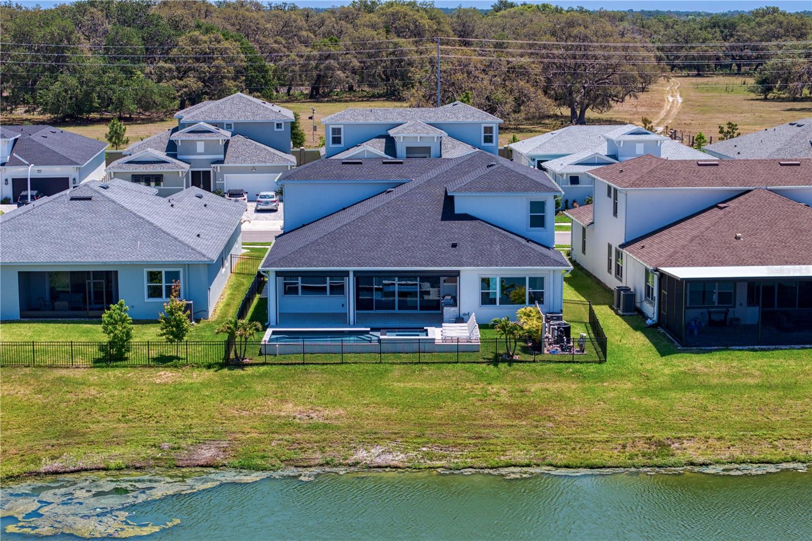 Listing photo id 35 for 8346 Ivy Stark Boulevard