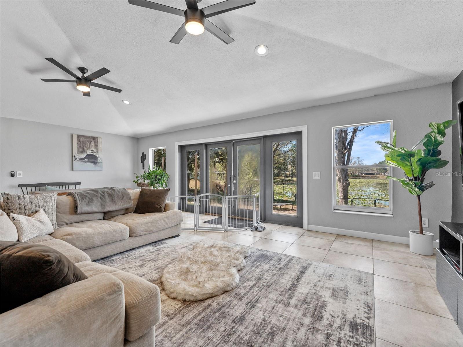 Image 10 of 40 For 17506 Fallowfield Drive