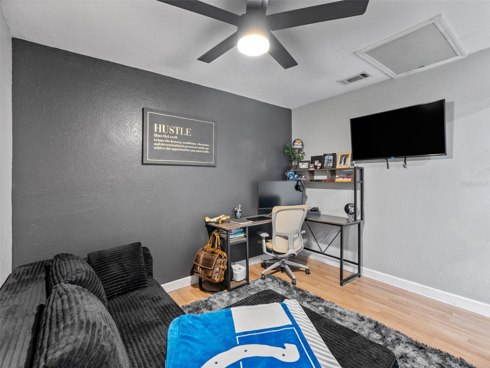 Image 26 of 40 For 17506 Fallowfield Drive