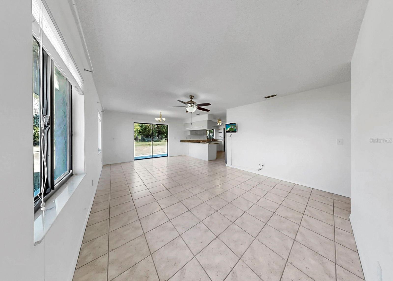 Image 24 of 60 For 1929 New Bedford Drive