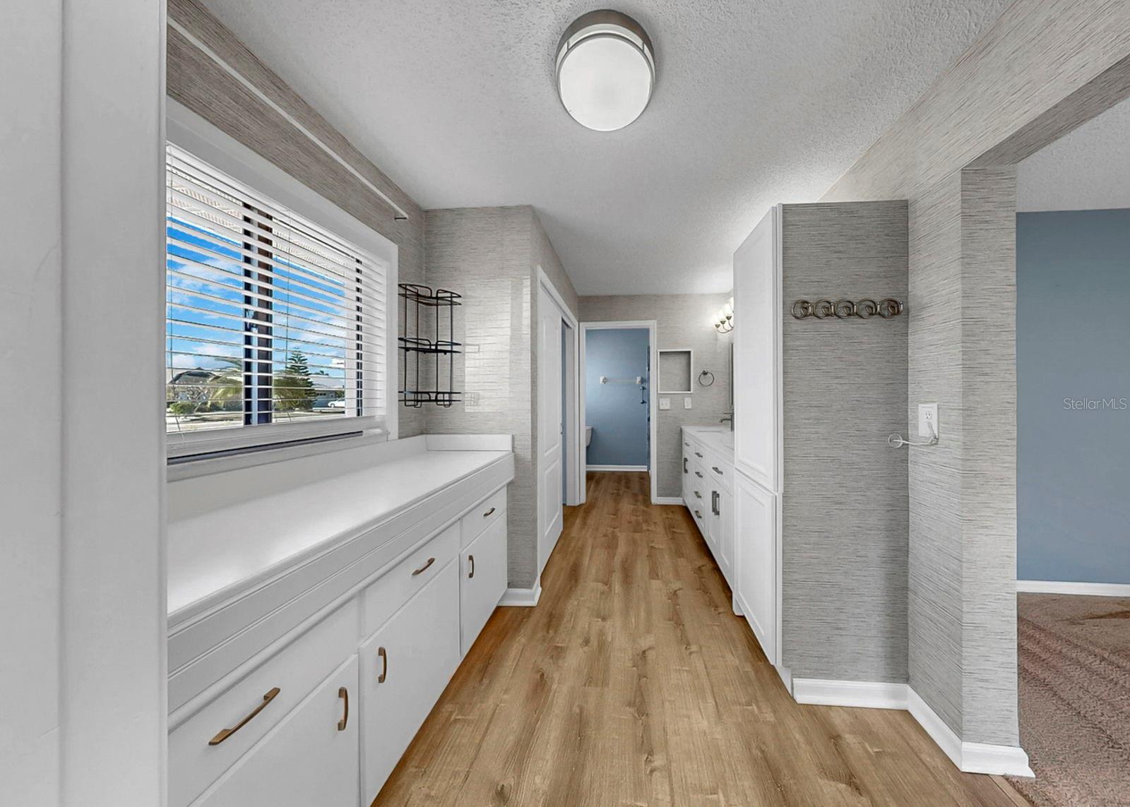 Image 39 of 60 For 1929 New Bedford Drive