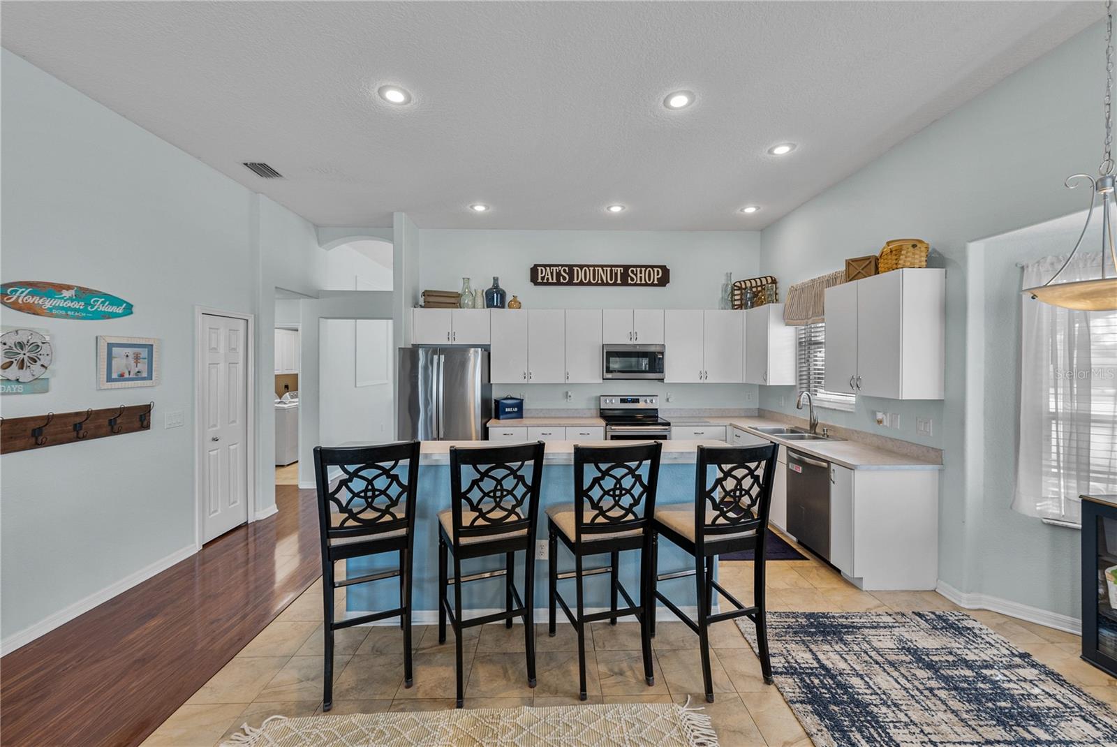 Image 20 of 82 For 5535 Braddock Drive