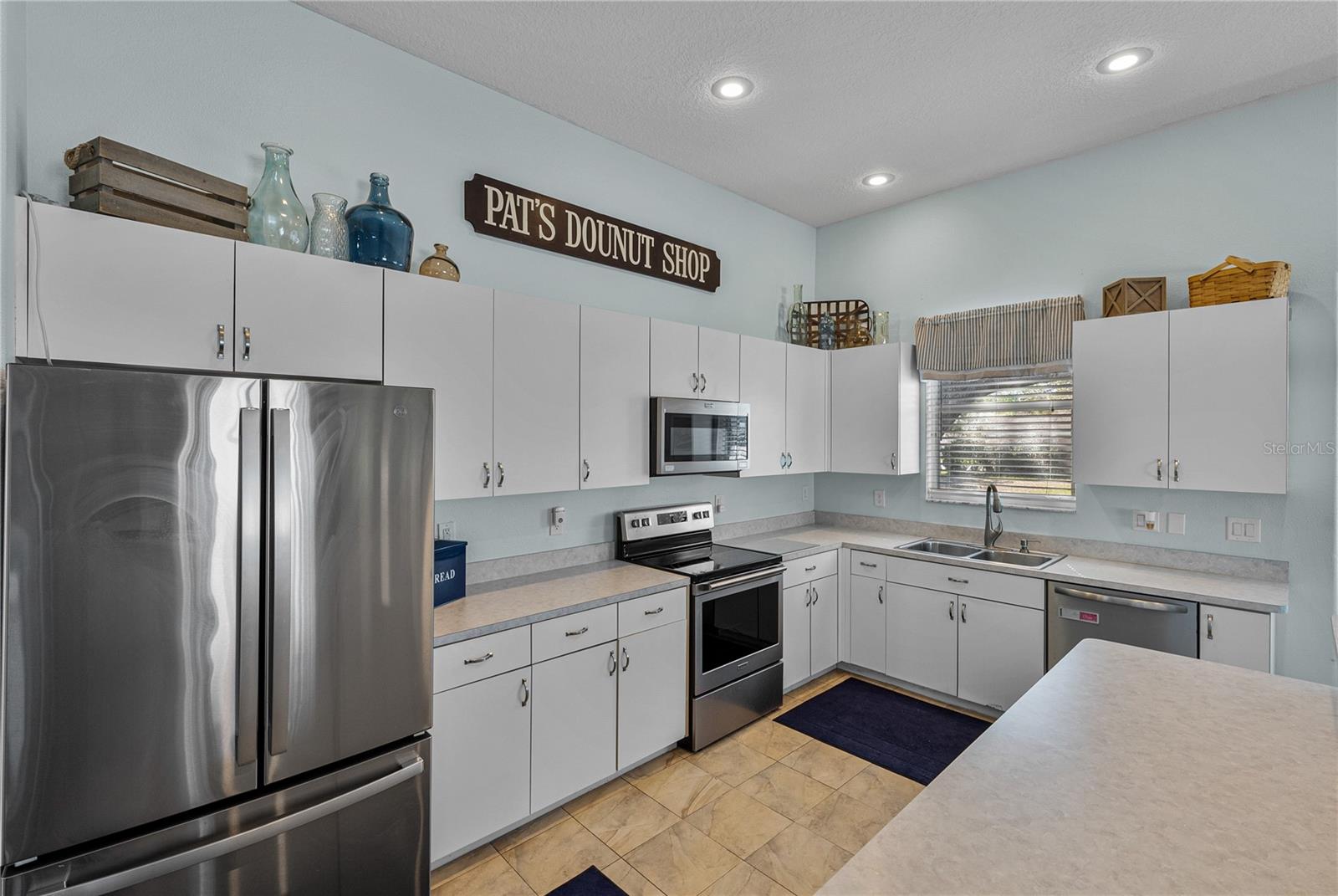 Image 24 of 82 For 5535 Braddock Drive