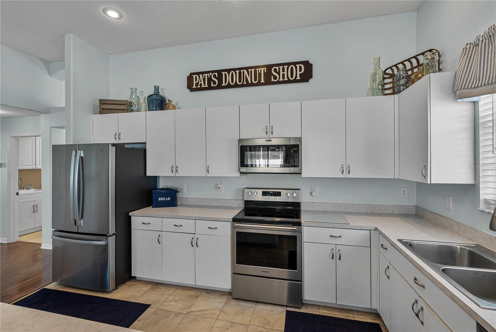 Image 25 of 82 For 5535 Braddock Drive