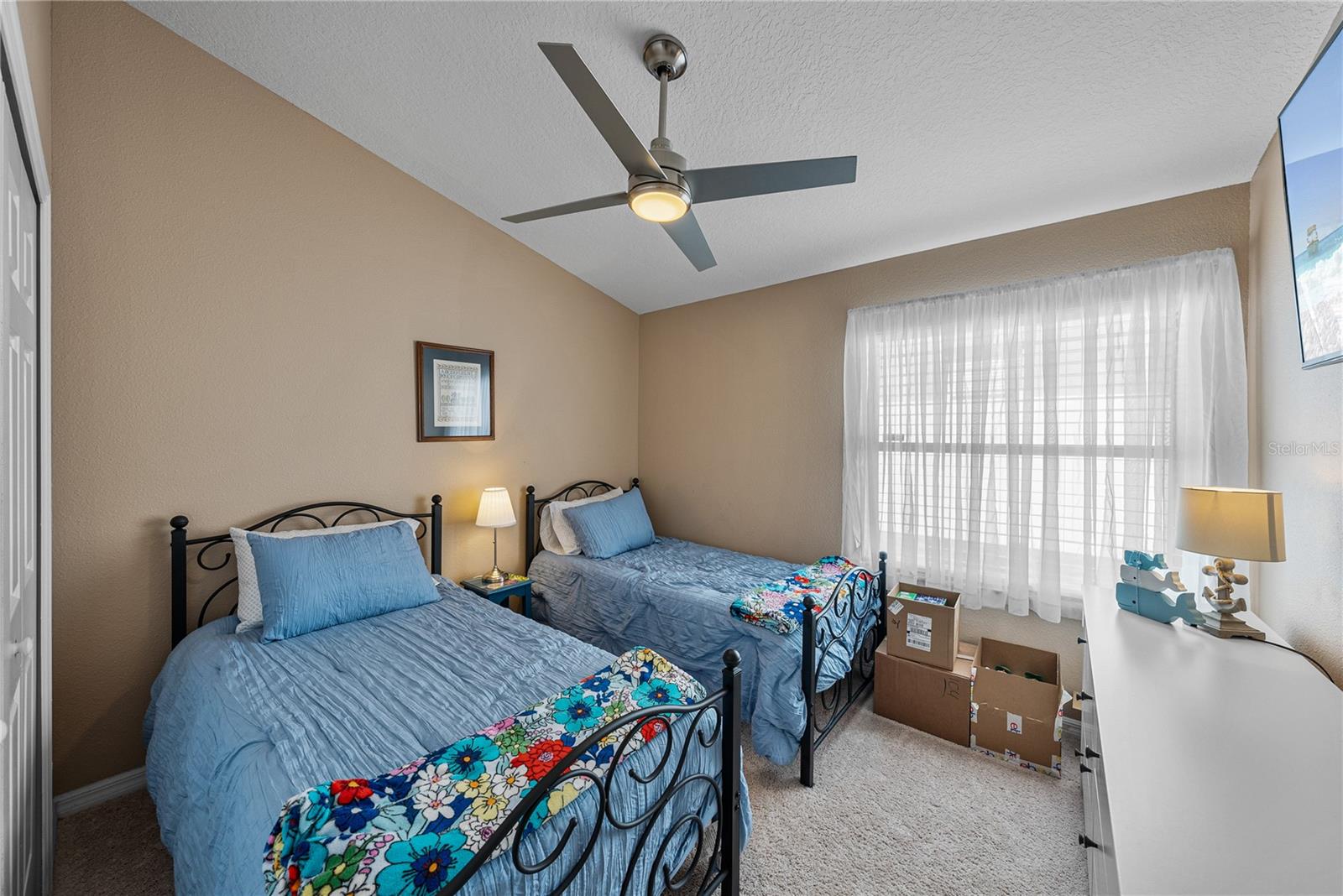 Image 39 of 82 For 5535 Braddock Drive