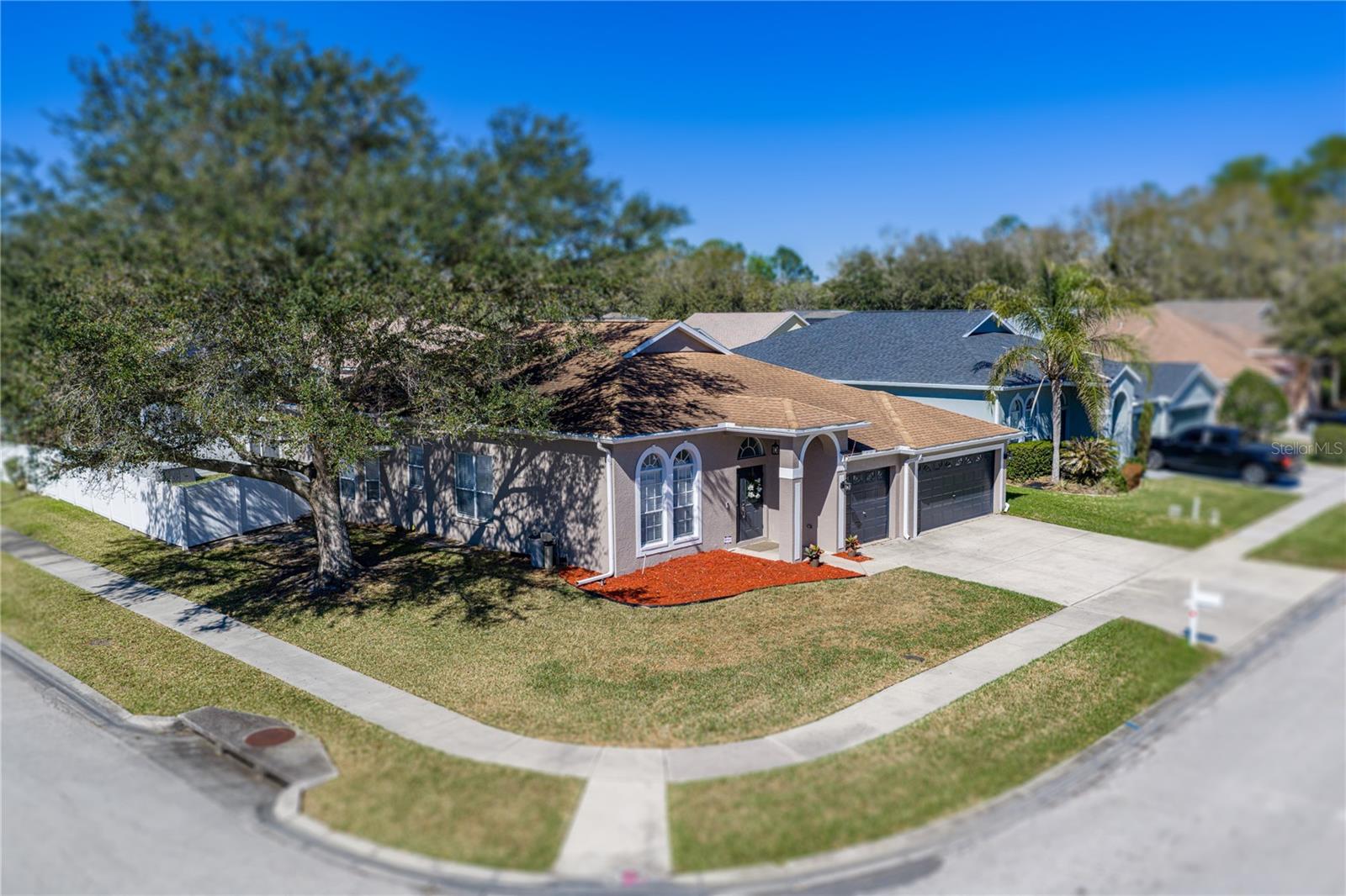 Image 5 of 82 For 5535 Braddock Drive