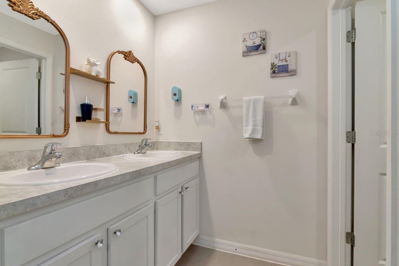 Image 26 of 59 For 1103 Swaying Sawgrass Avenue