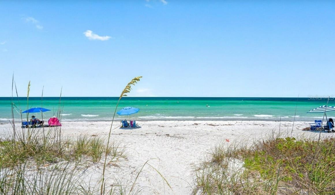 Image 16 of 19 For 2700 Gulf Boulevard 2