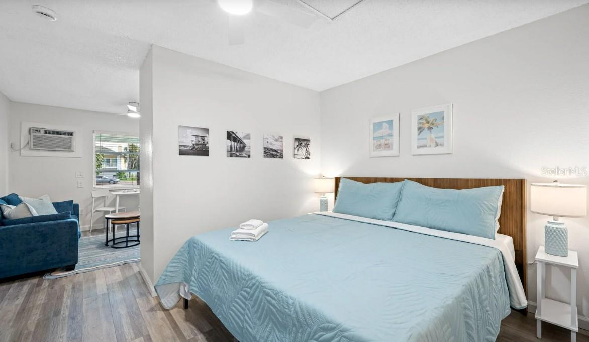 Image 7 of 19 For 2700 Gulf Boulevard 2