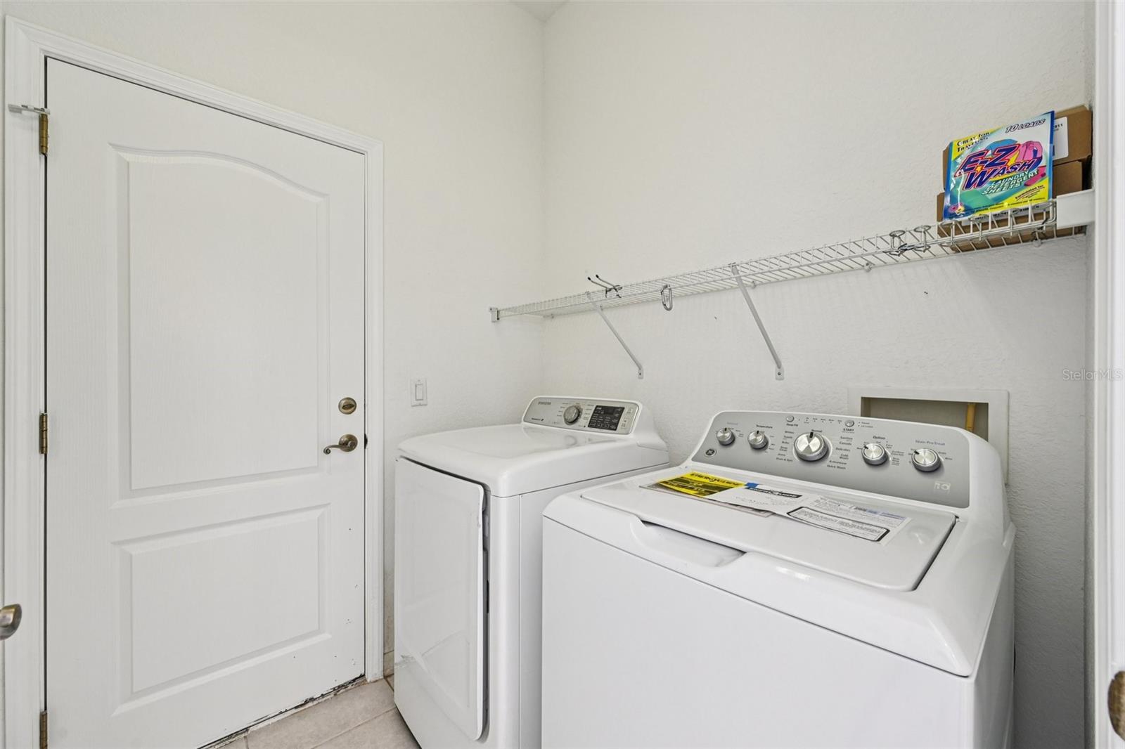 Image 29 of 58 For 819 Regal Manor Way