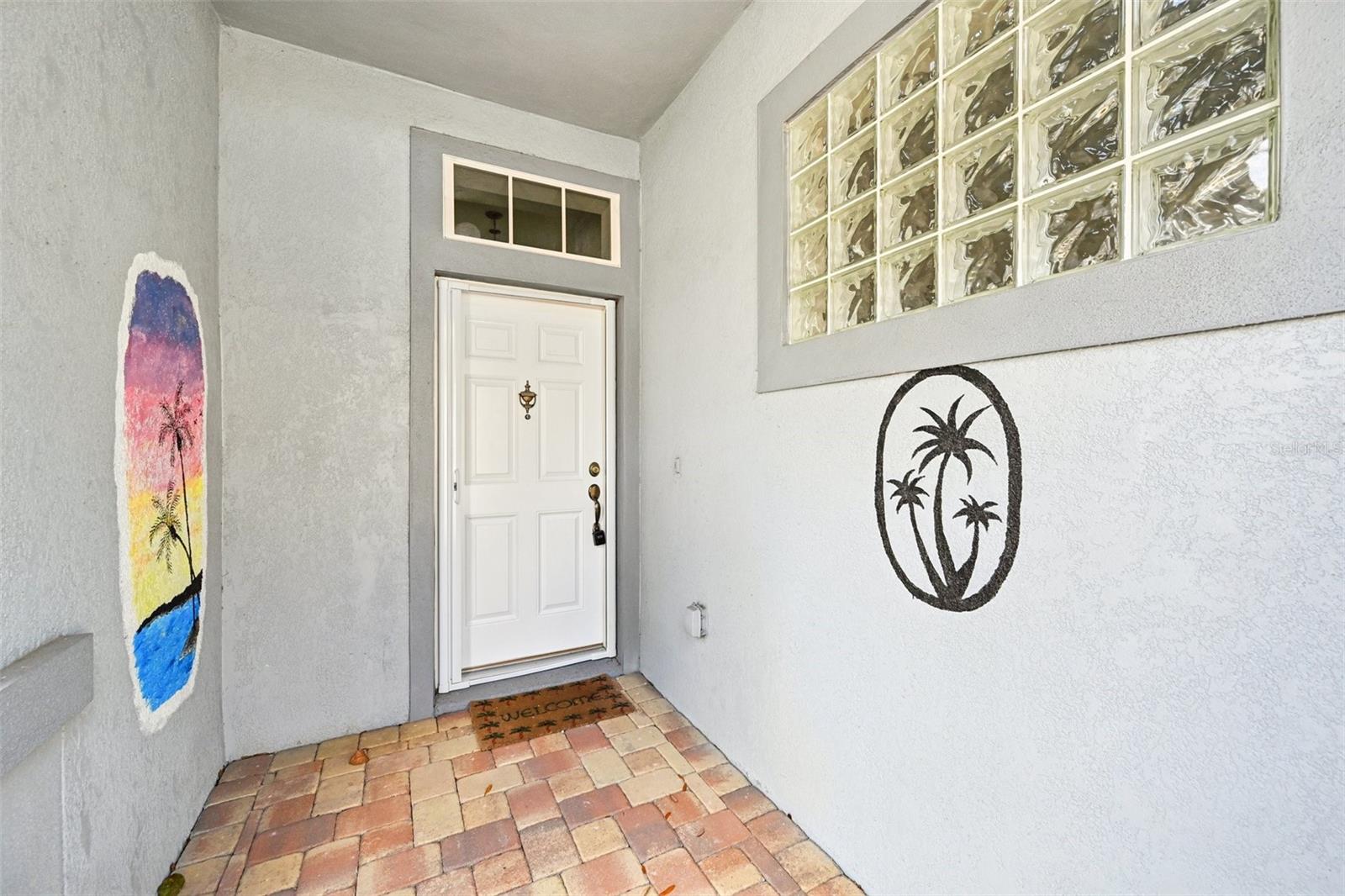 Image 4 of 58 For 819 Regal Manor Way