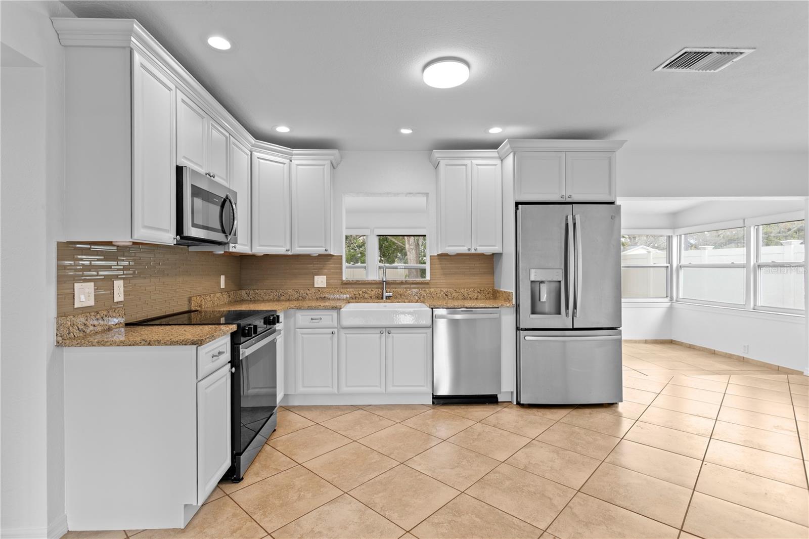 Image 10 of 44 For 761 42nd Avenue N