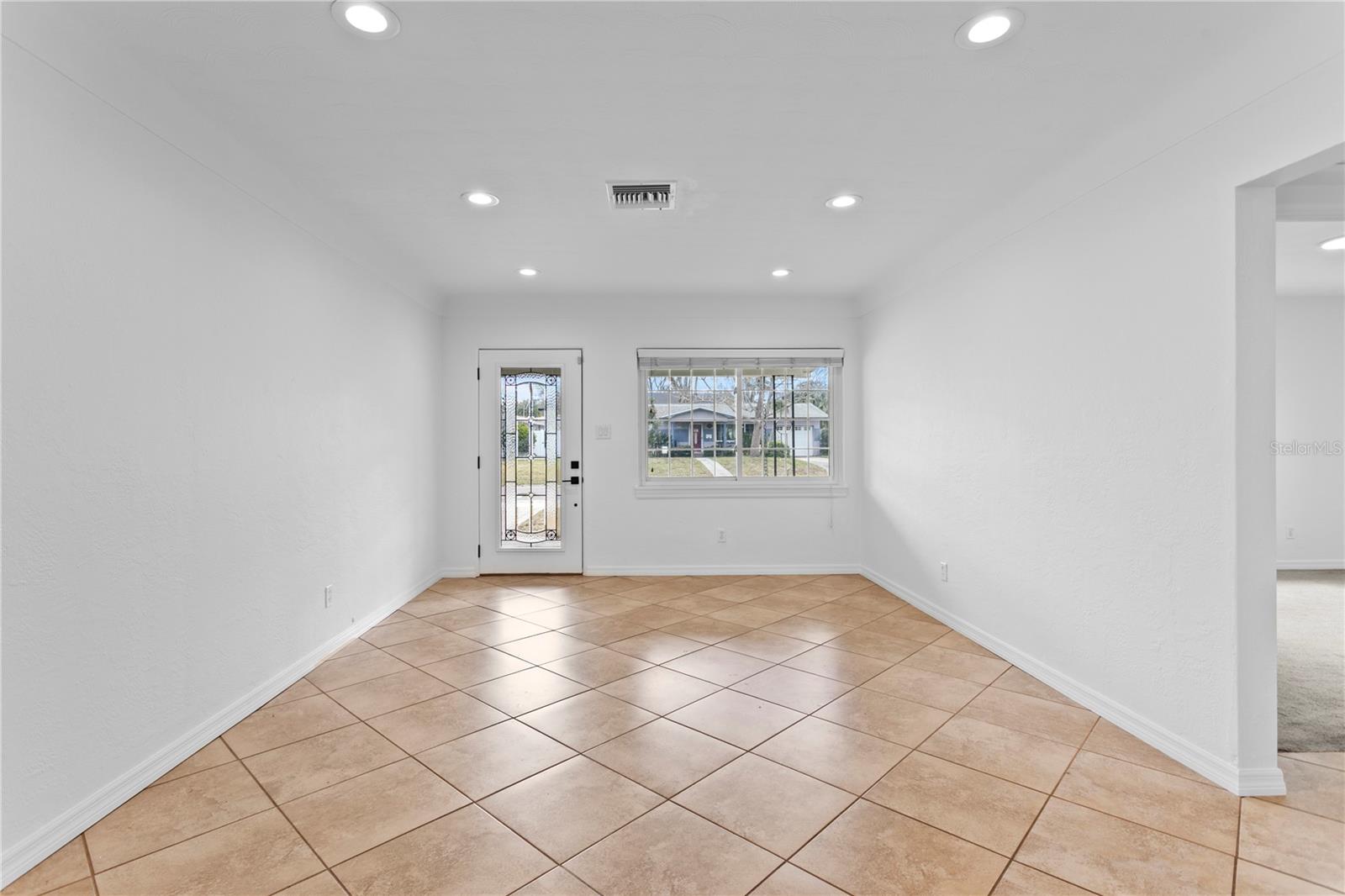 Image 15 of 44 For 761 42nd Avenue N