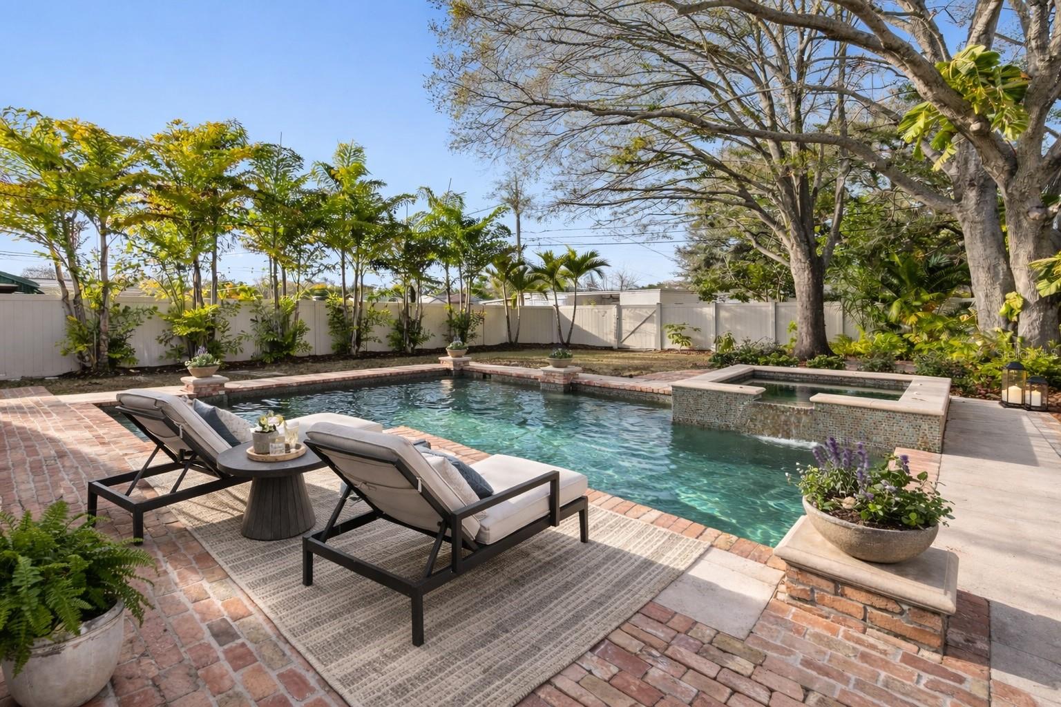 Image 2 of 44 For 761 42nd Avenue N