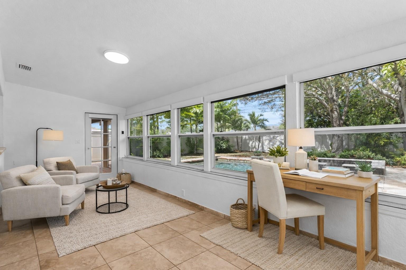 Image 24 of 44 For 761 42nd Avenue N