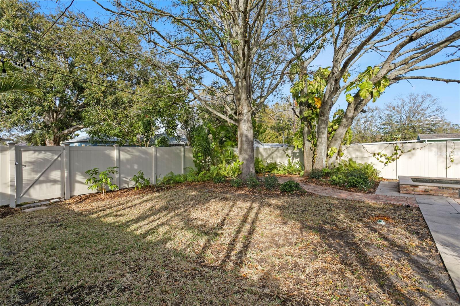 Image 33 of 44 For 761 42nd Avenue N