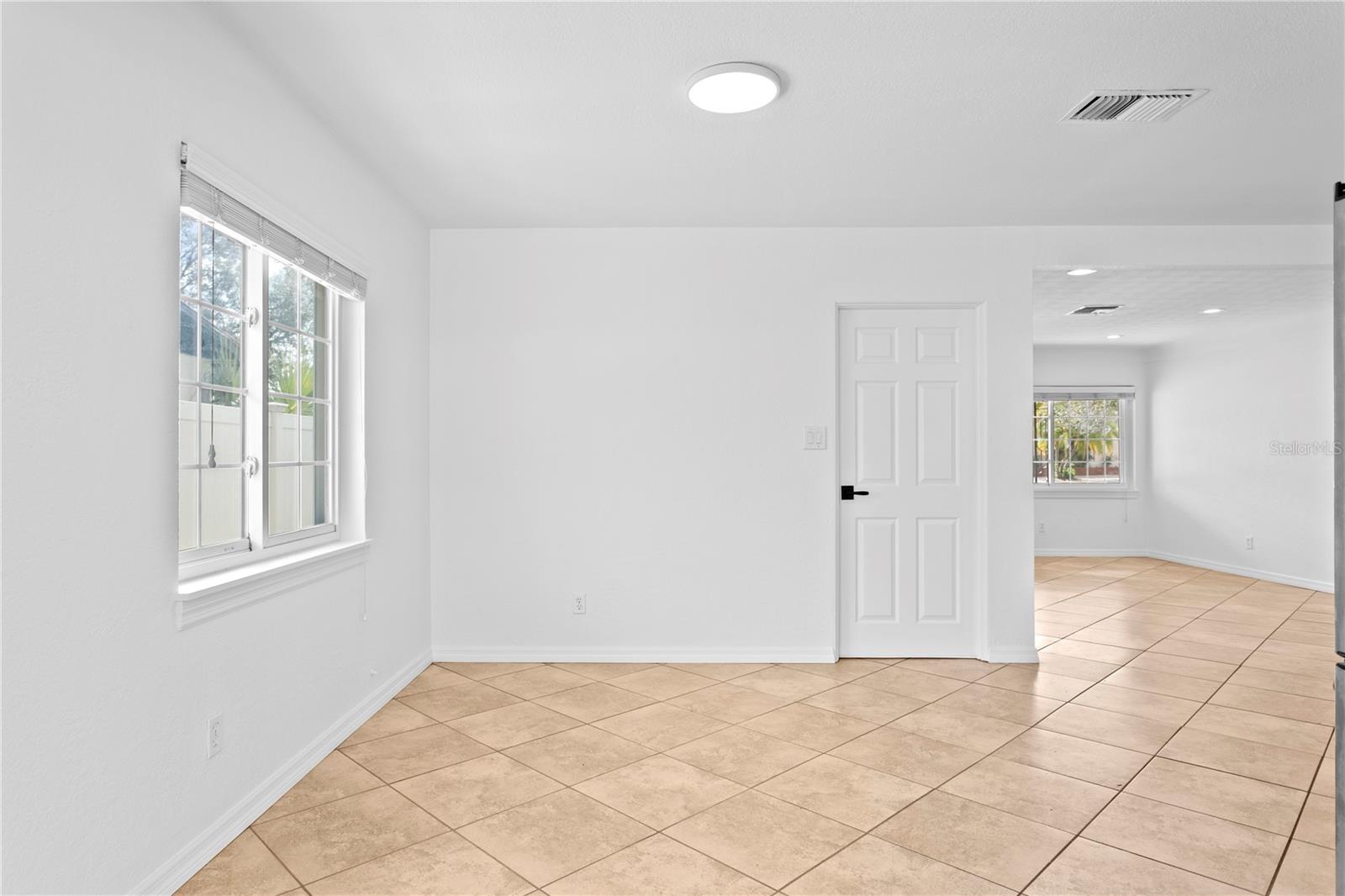 Image 37 of 44 For 761 42nd Avenue N