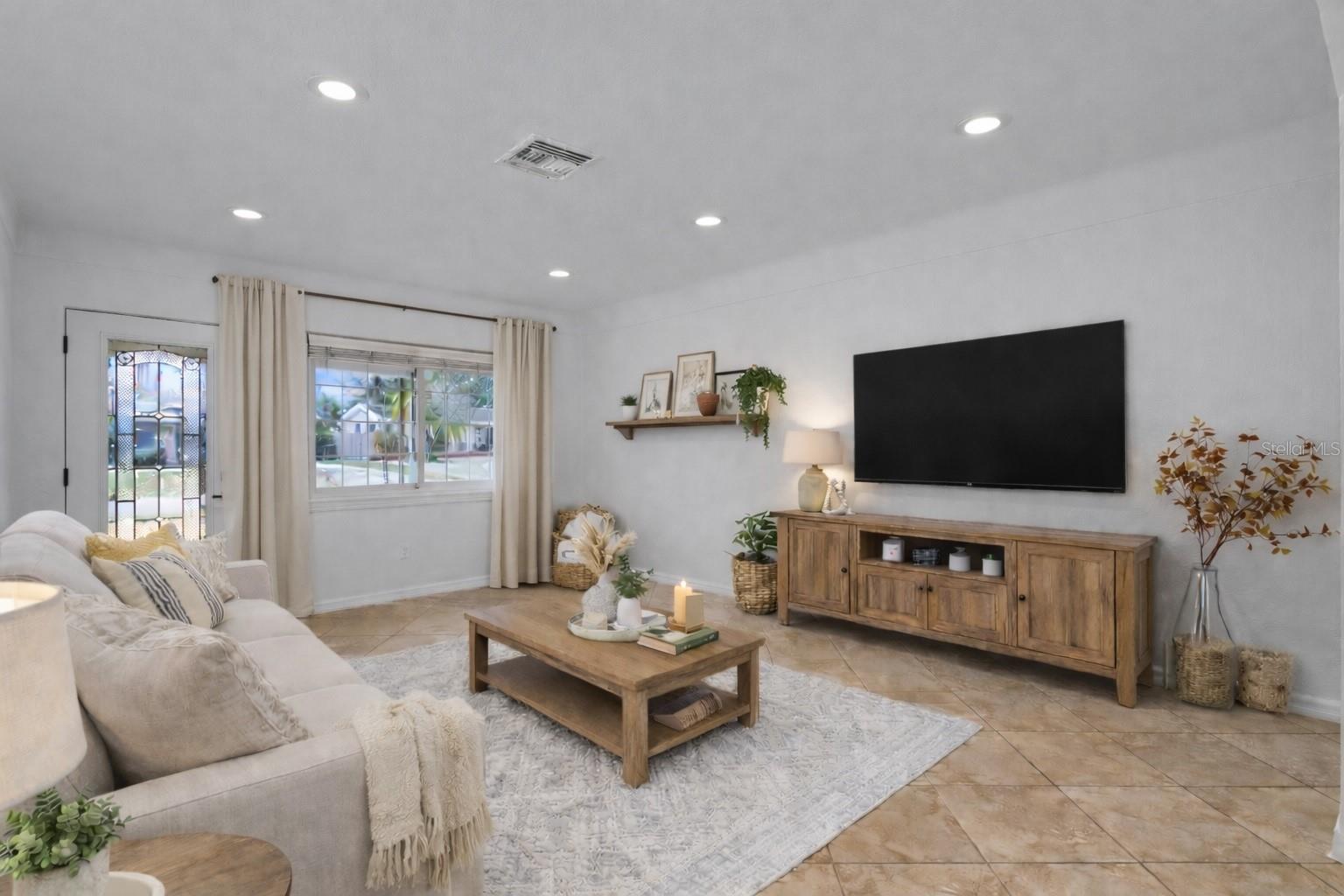 Image 6 of 44 For 761 42nd Avenue N