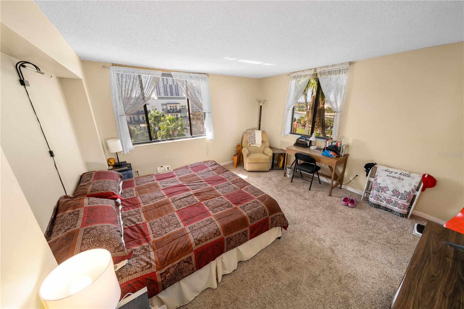 Image 11 of 41 For 201 Laurel Street 712