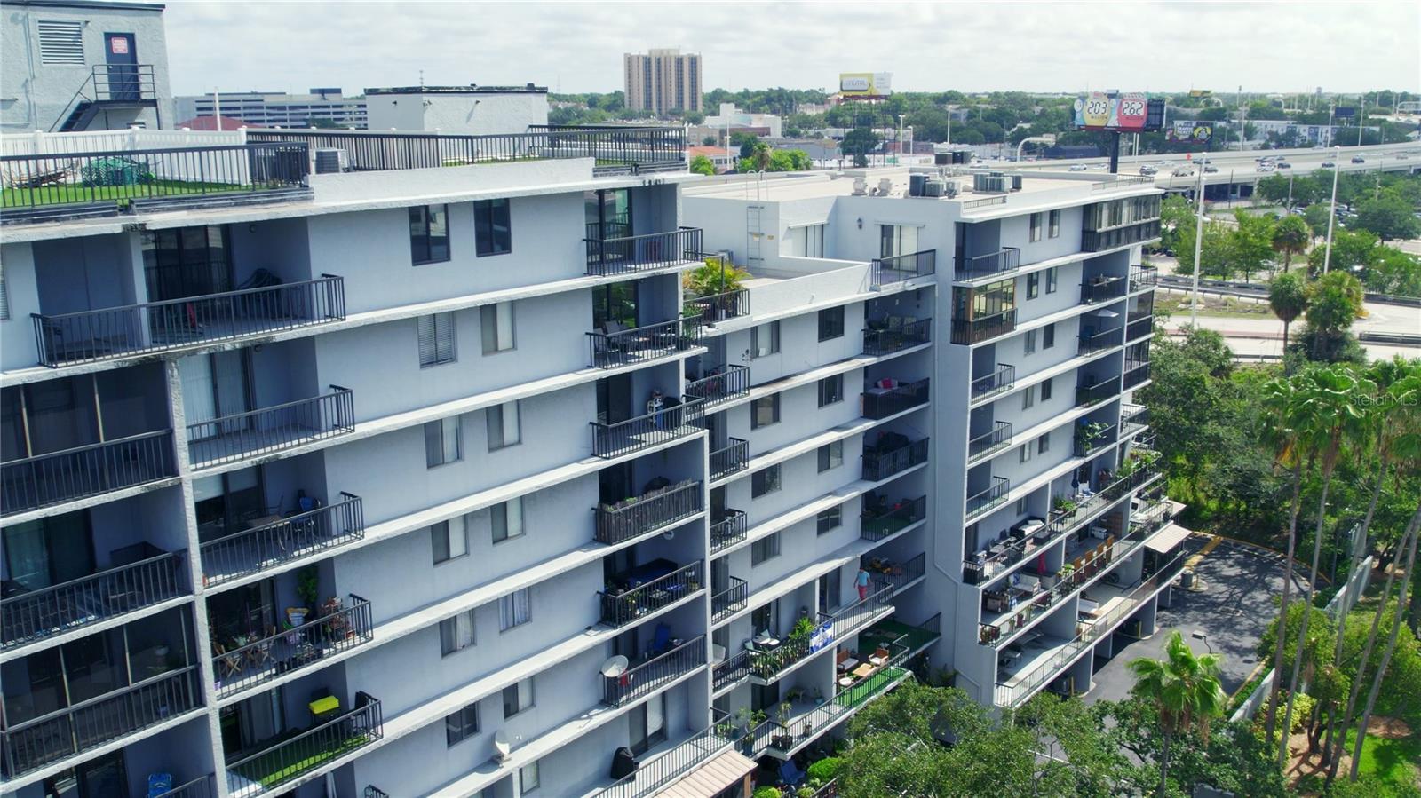 Image 26 of 41 For 201 Laurel Street 712