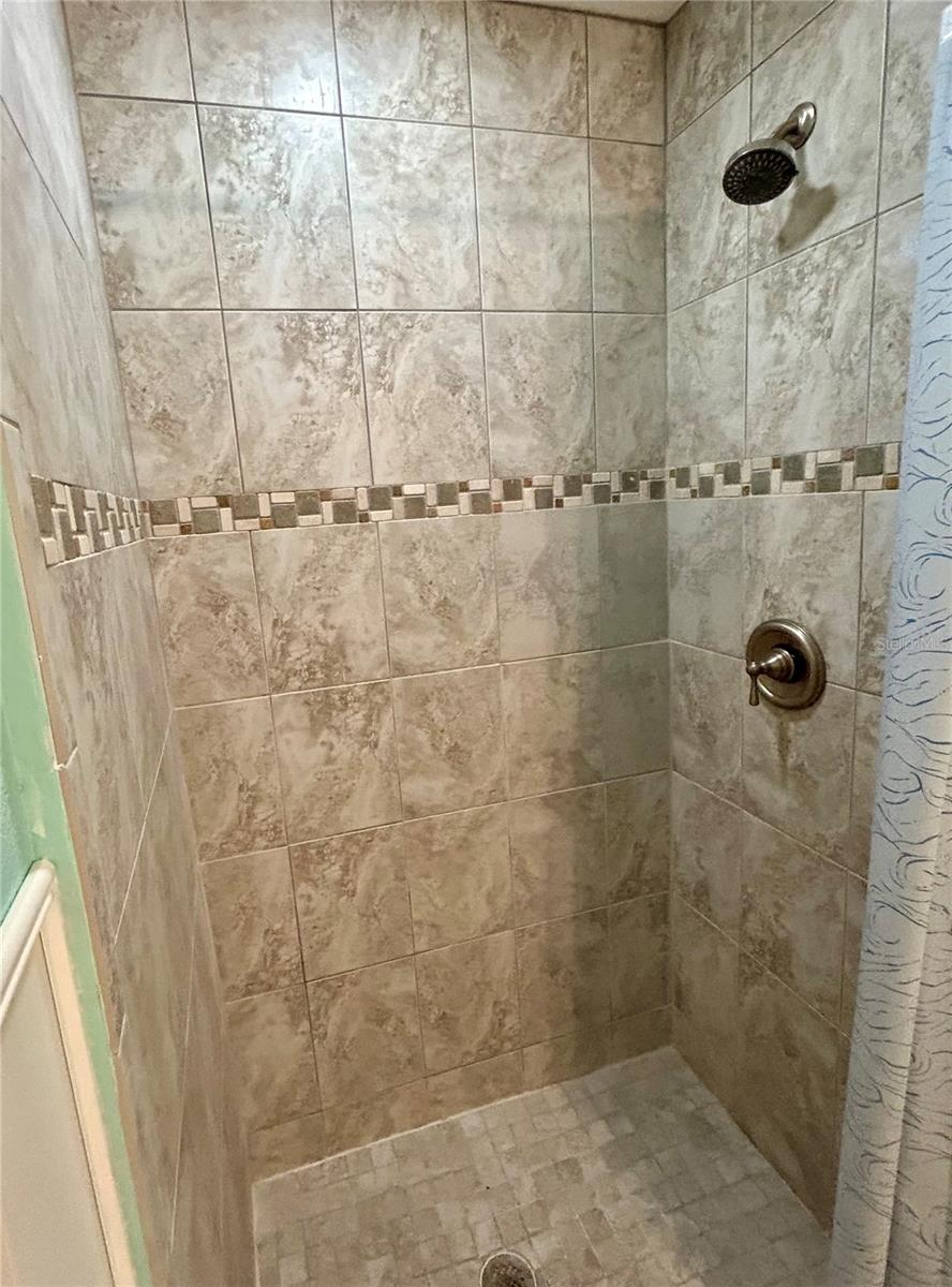 Image 19 of 22 For 5541 Bayou Grande Boulevard Ne