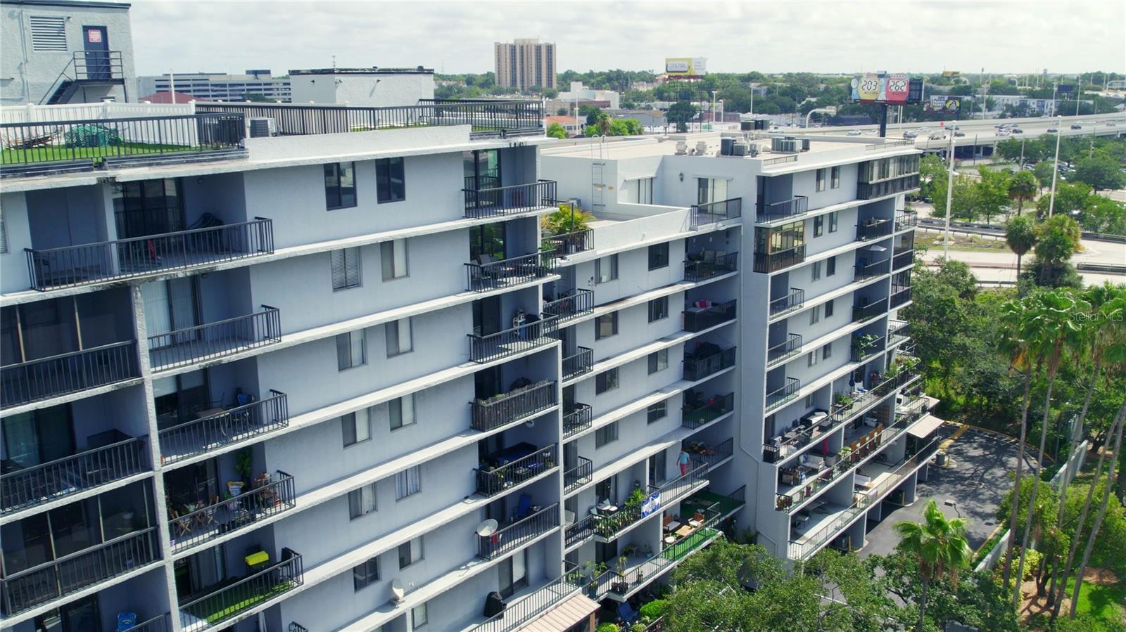 Image 22 of 60 For 201 Laurel Street 701