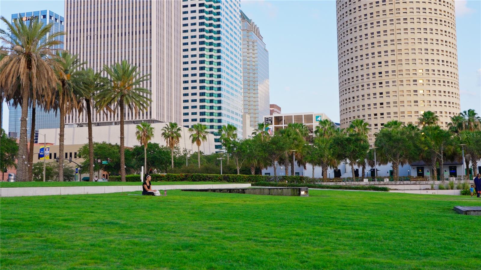 Image 37 of 60 For 201 Laurel Street 701