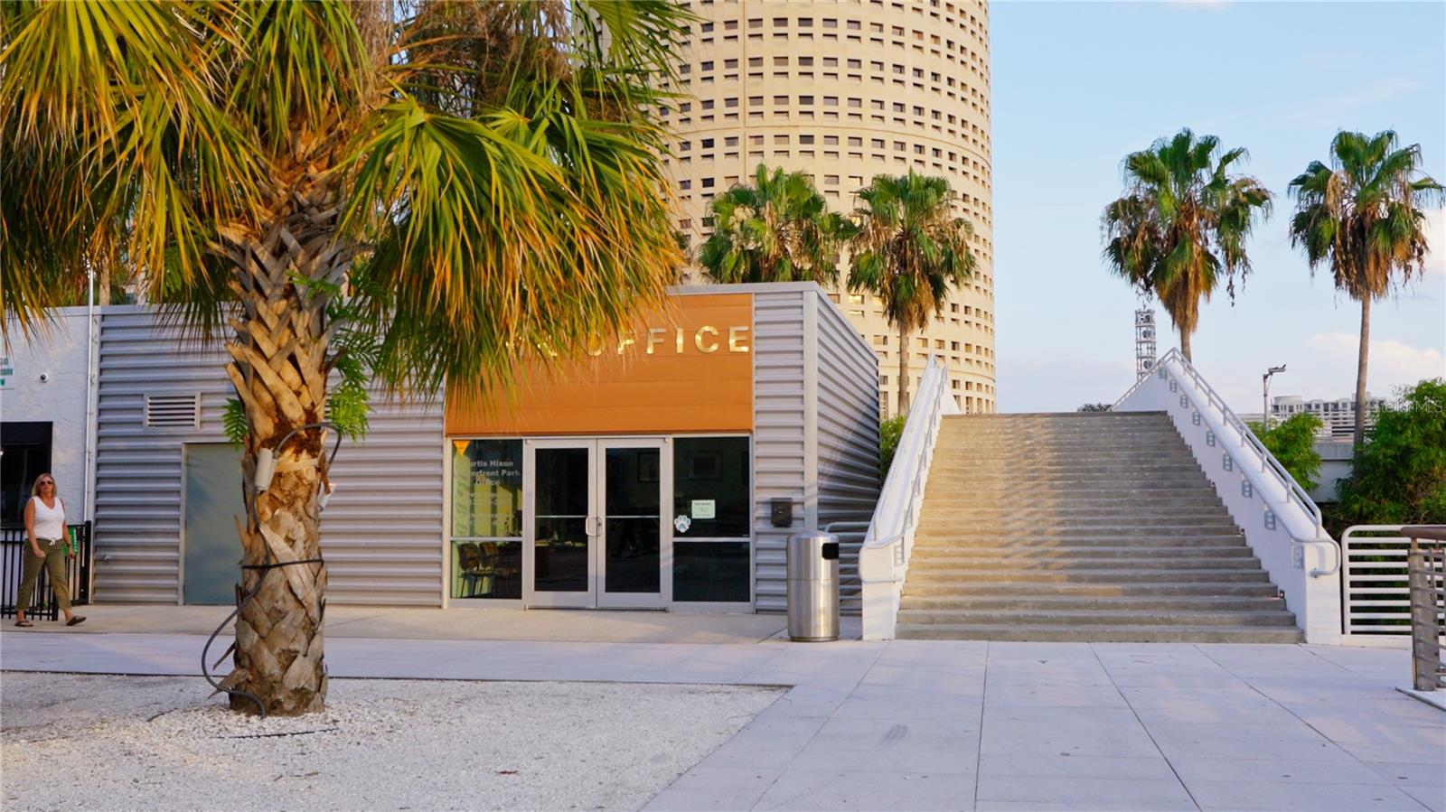 Image 38 of 60 For 201 Laurel Street 701