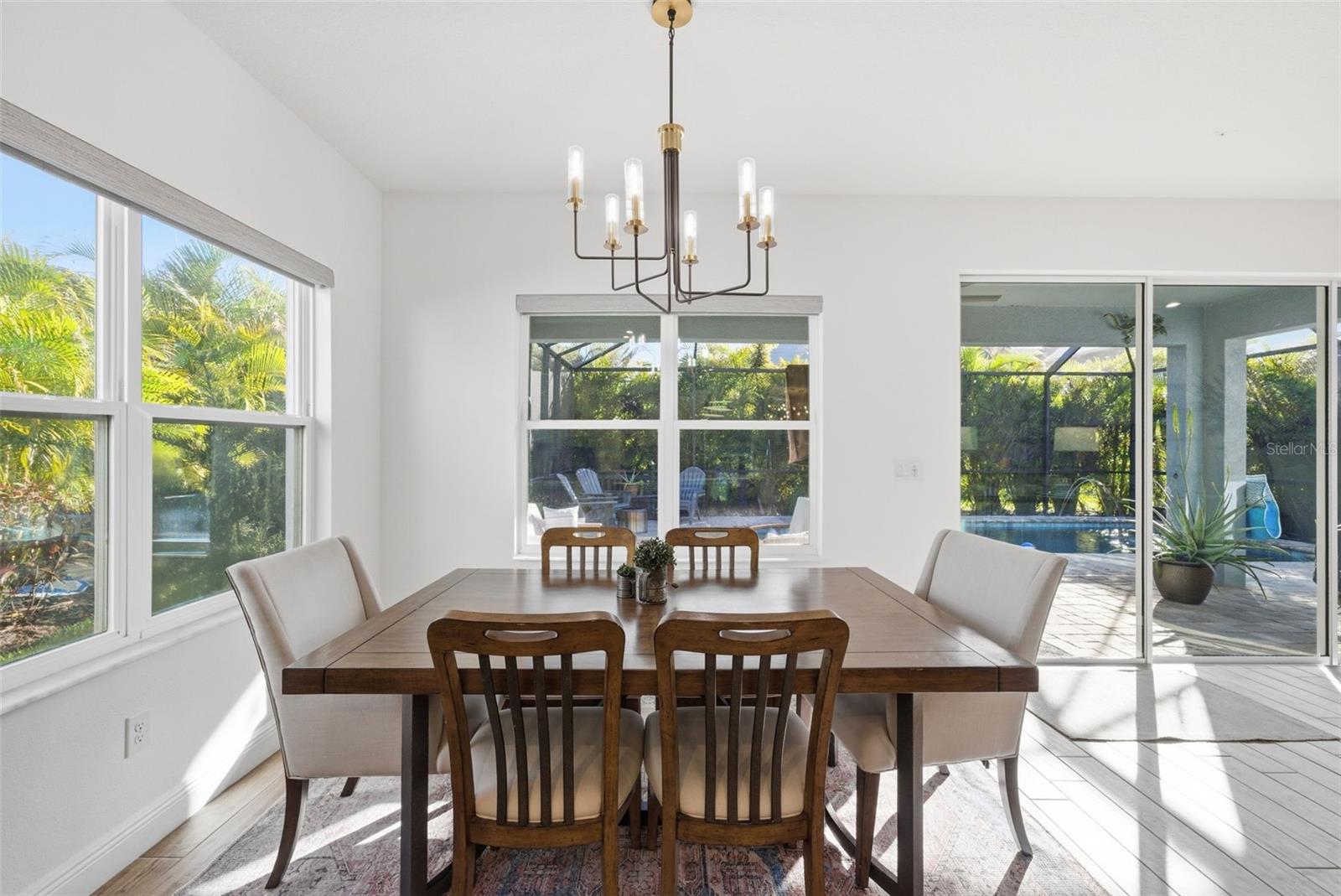 Image 14 of 72 For 5909 Silver Sun Drive