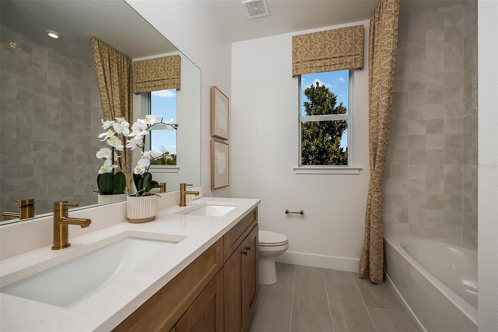 Image 25 of 50 For 18607 Arbor Vista Drive