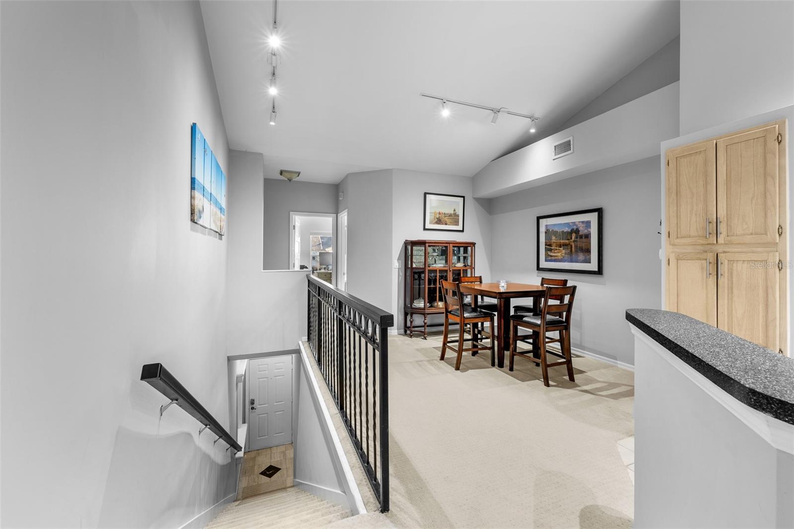 Listing photo id 9 for 1037 Normandy Trace Road 1037